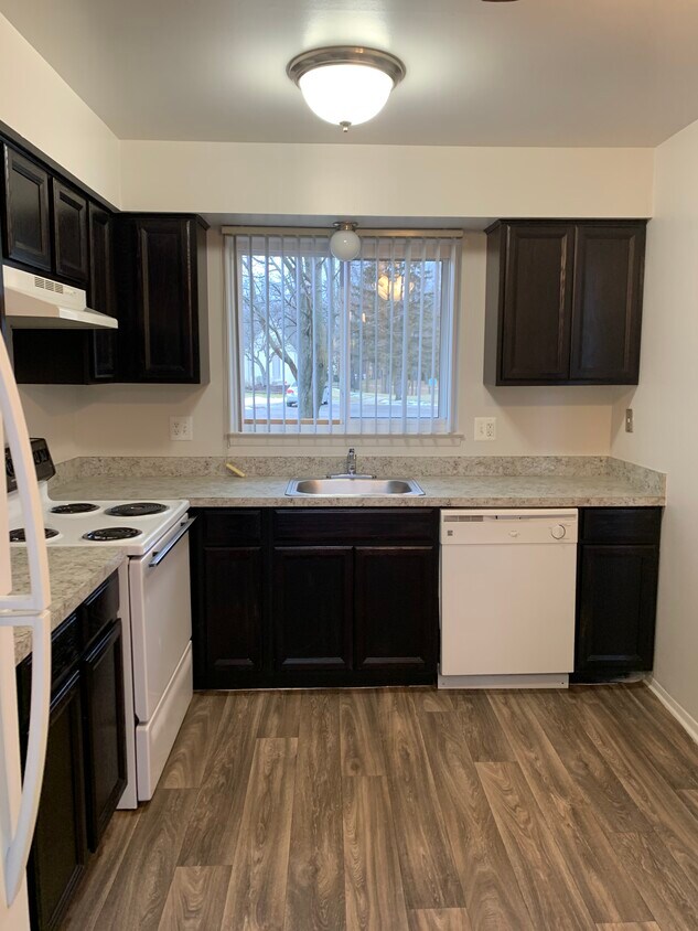 Briarwood Apartments Apartments in Waterford, MI