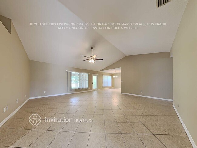 Building Photo - 96 Purus St