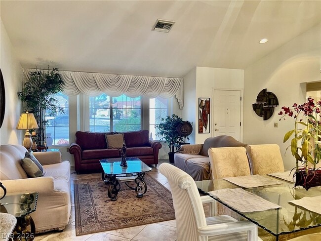 Building Photo - 2404 Floyd Ct