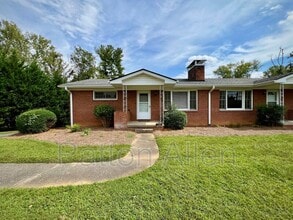 Building Photo - 114 Arco Rd