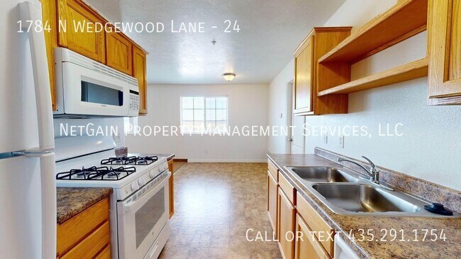 Foto del edificio - 1784 N Wedgewood Ln