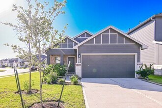 Building Photo - 21534 Cypress Trellis Dr