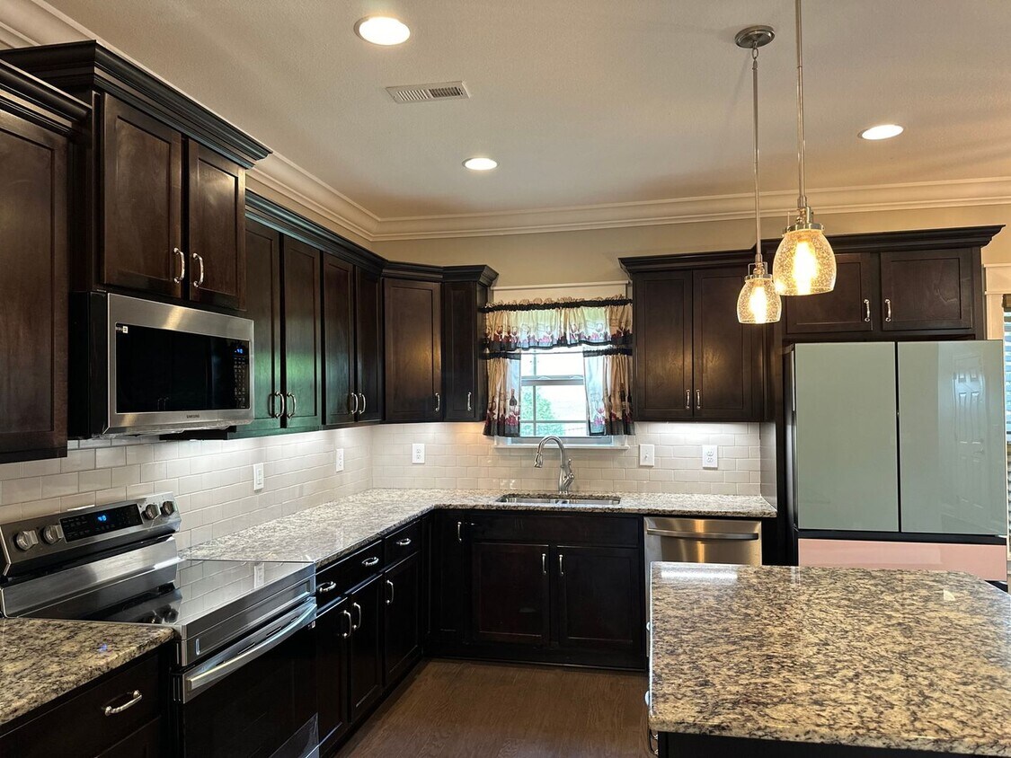 9043 Bear Claw Xing, Ooltewah, TN 37363 House Rental in Ooltewah, TN