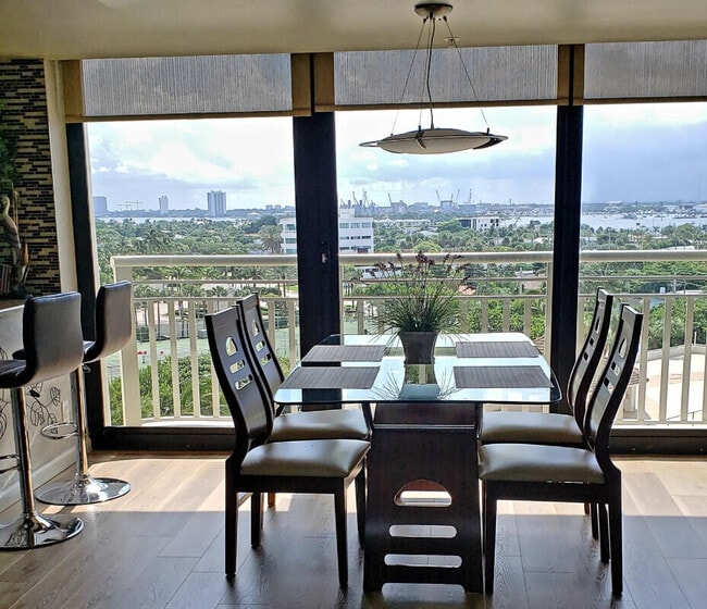 Foto del edificio - 3000 N Ocean Dr