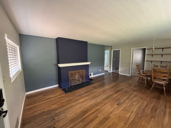 Foto del edificio - 1213 W Highland St