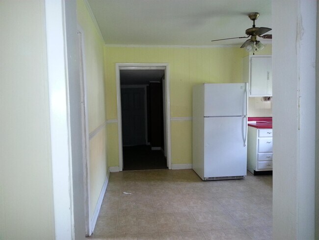 Building Photo - 1425 Brookside Ave