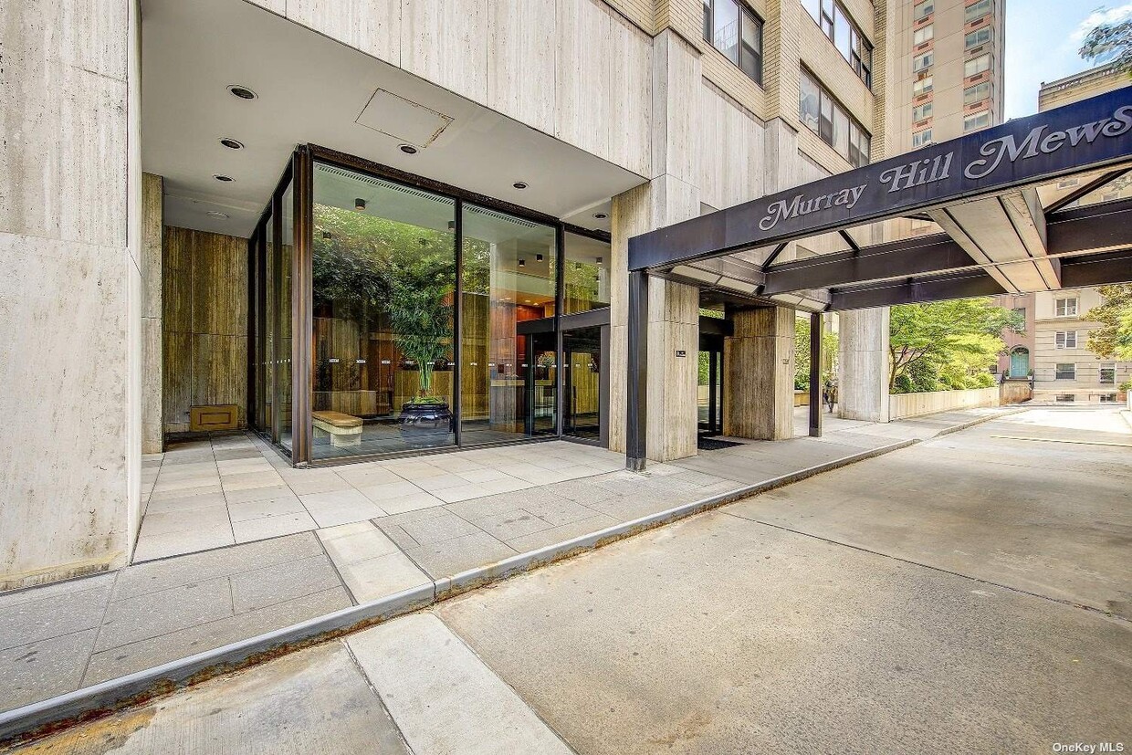 Foto principal - 160 E 38th St