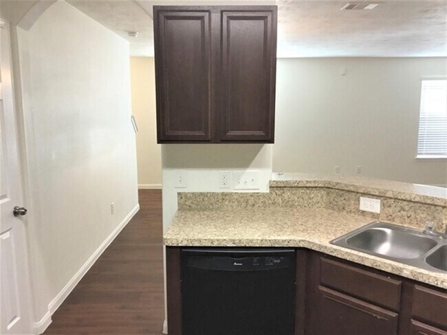 Foto del edificio - 22267 Doubletree Park Dr