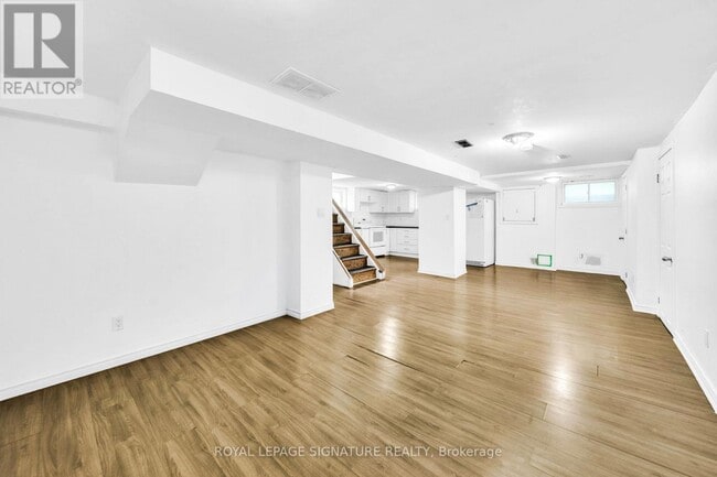 Building Photo - 43 Parkside Dr