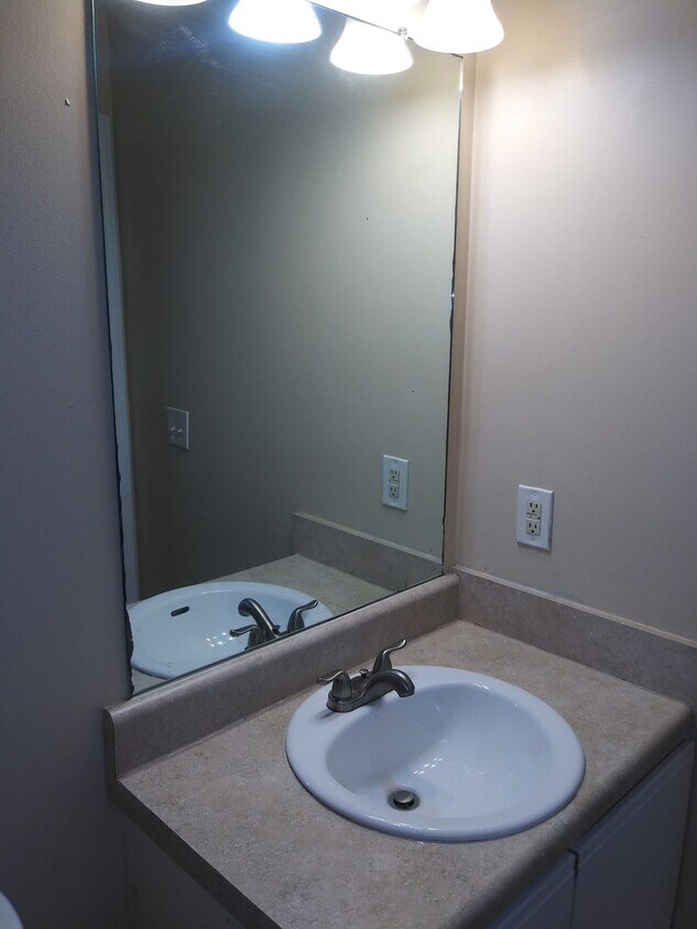 Primary Photo - 2104 Fairington Ridge Cir