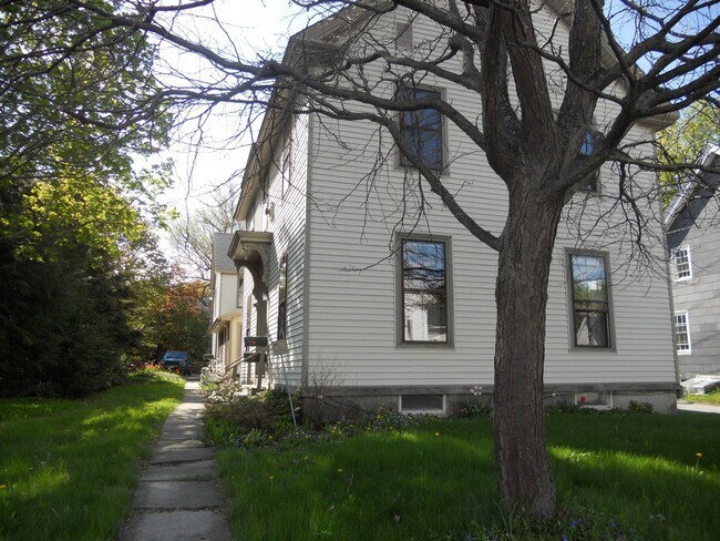 Building Photo - 73 Second St