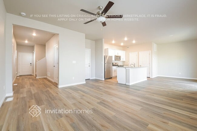 Building Photo - 7215 Dolores Ave