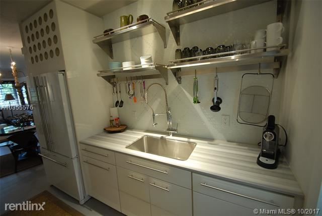 Foto del edificio - 1 br, 1 bath Condo - 840 Michigan Ave #6