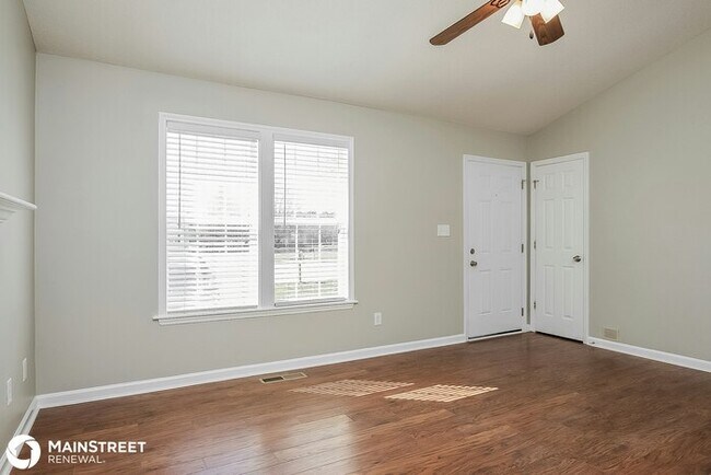 Building Photo - 5709 Angelfish Ct
