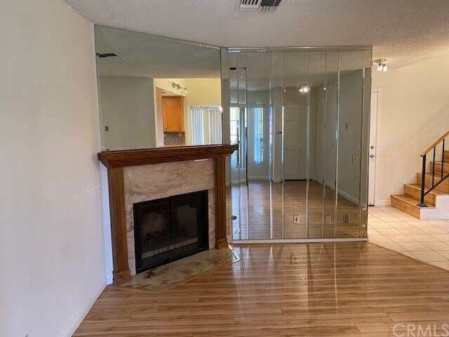 Building Photo - 110 Poxon Pl