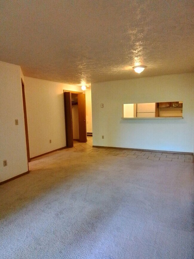Foto del edificio - Great location, nice condo, second Floor