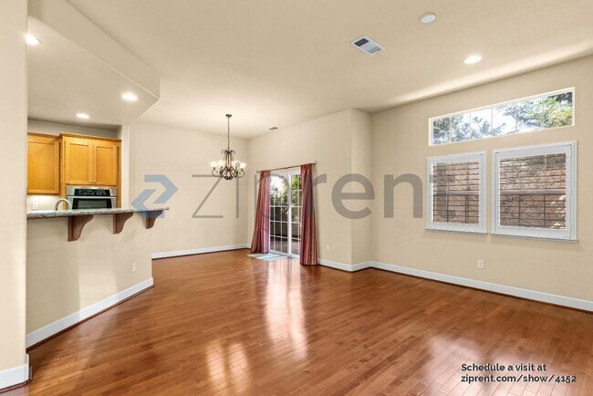 Foto del edificio - 457 Norwood Cir