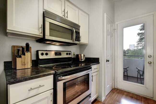 Foto del edificio - 700 S 1st St