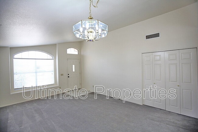 Building Photo - 5420 W Oraibi Dr