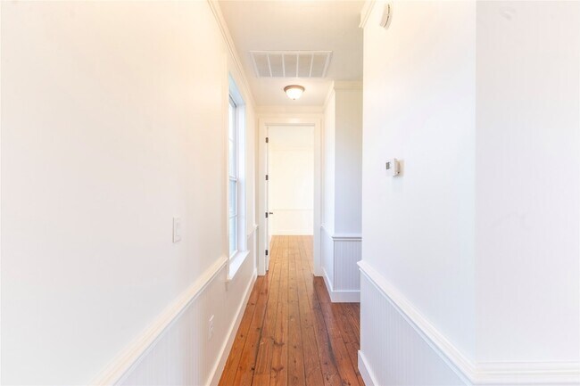 Foto del edificio - 3831 Meadow View Ln