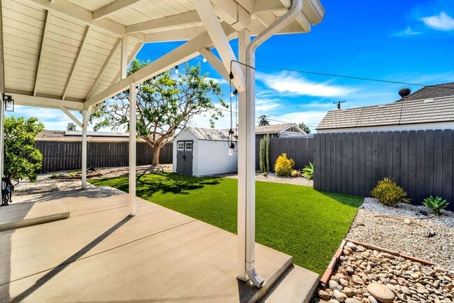 Building Photo - 2-Bedroom/2-Bath. New Build-MUST SEE!!!