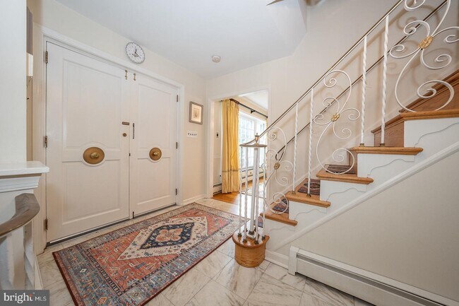 Foto del edificio - 337 Crum Creek Ln