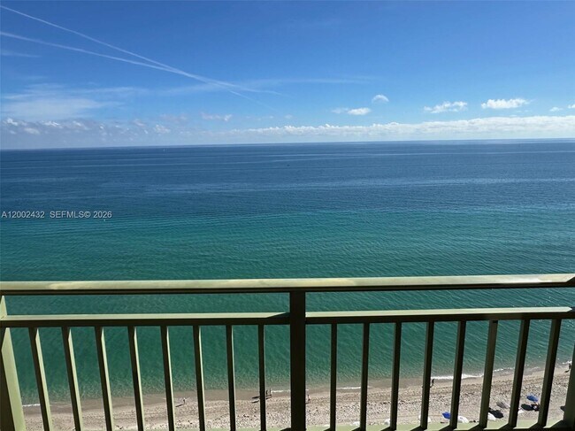 Foto del edificio - 2080 S Ocean Dr