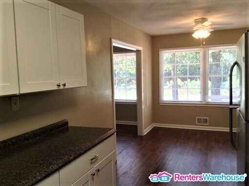 Foto del edificio - 3867 Hicks Rd