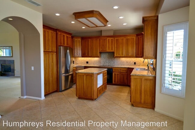 Building Photo - 4 br, 3 bath House - 6492 Franciscan Road
