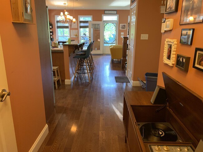 Foto del edificio - 935 Riverside Dr