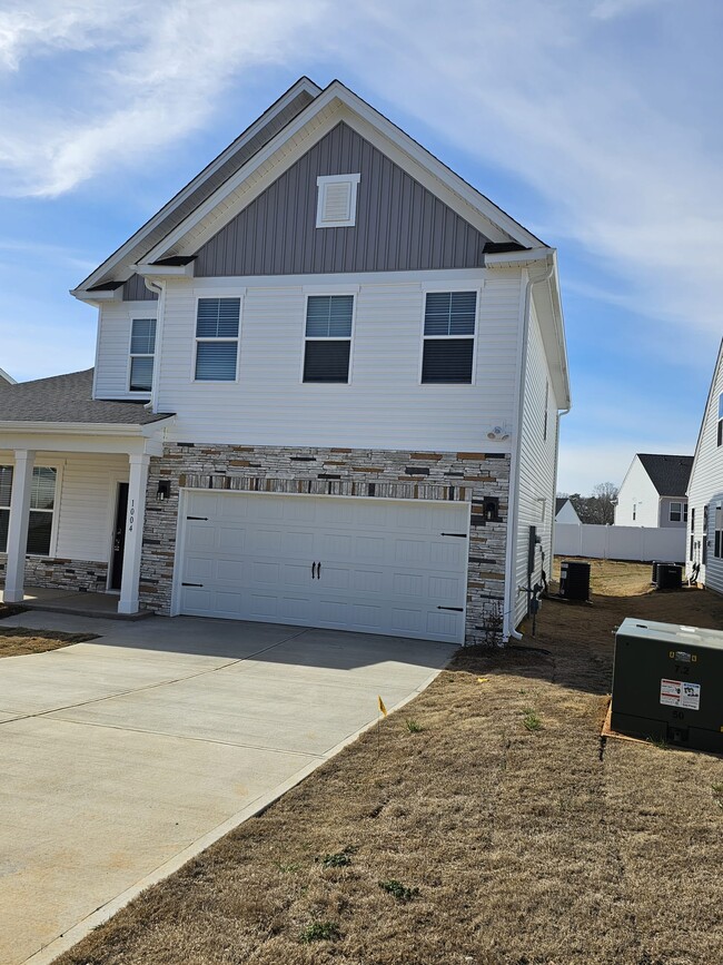 Photo - 1004 Maridian St House