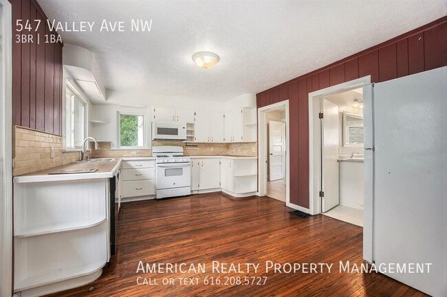 Foto del edificio - 547 Valley Ave NW