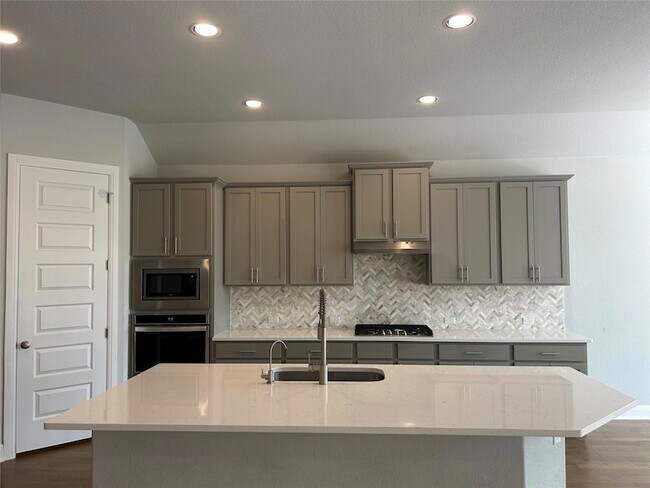 Foto del edificio - 148 Kellogg Ln