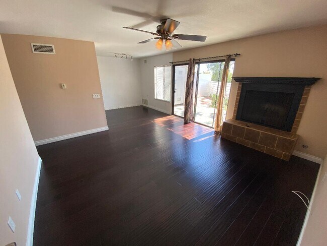 Family room with wood burning fireplace - 1340 Caminito Septimo