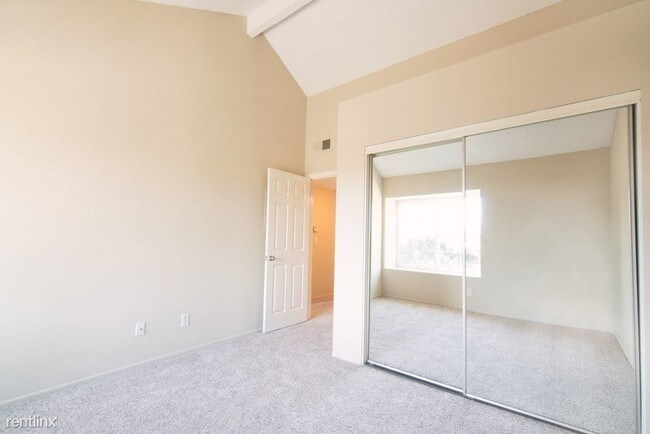 Foto del edificio - 2 br, 2 bath Apartment - 750 Wesleyan Bay