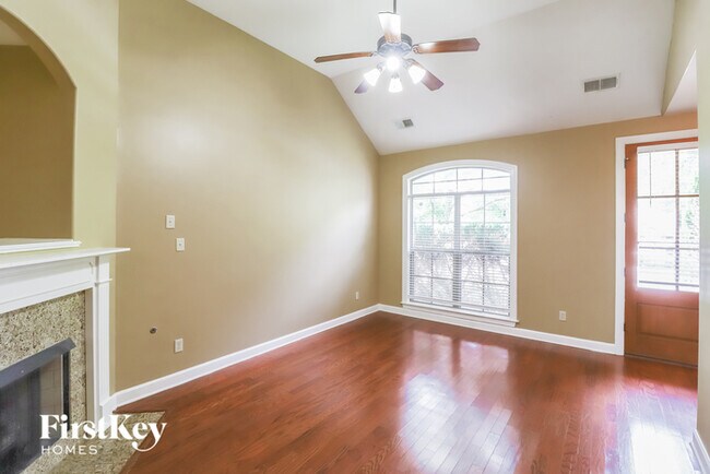 Building Photo - 7409 Brentridge Dr