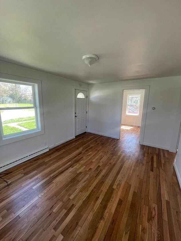 2523 Robinwood Ave, Saginaw, MI 48601 Room for Rent in Saginaw, MI