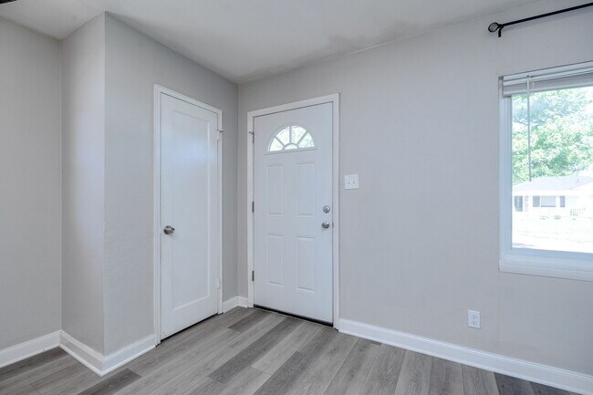 Foto del edificio - 346 Lawver Ln