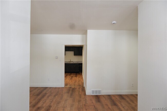 Foto del edificio - 51 Days Park