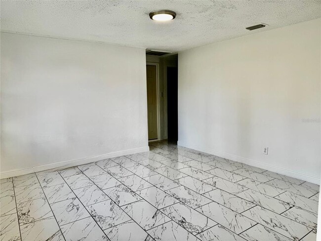 Foto del edificio - 5500 65th Terrace