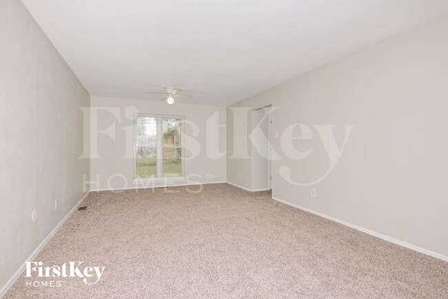 Building Photo - 230 Patterson Ln