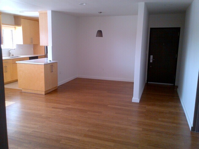 Foto del edificio - 931 N Alfred St