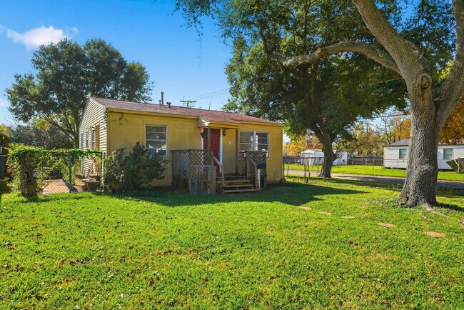 Foto del edificio - 729 13th Ave N