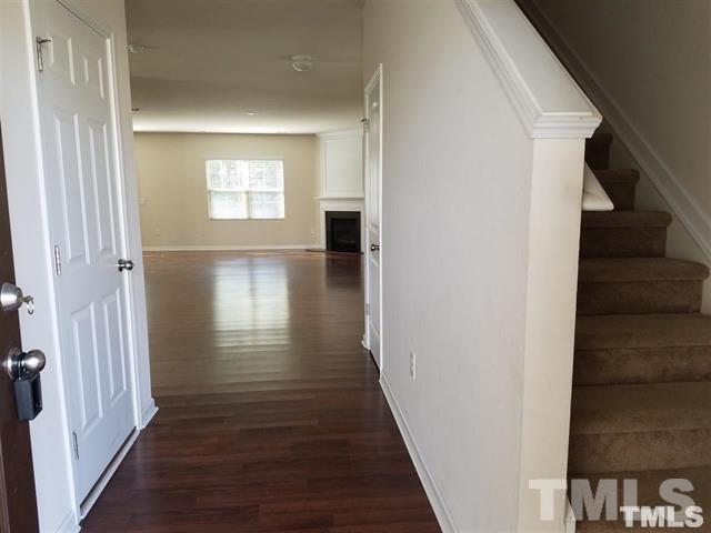 Building Photo - 4372 Lyman Ave