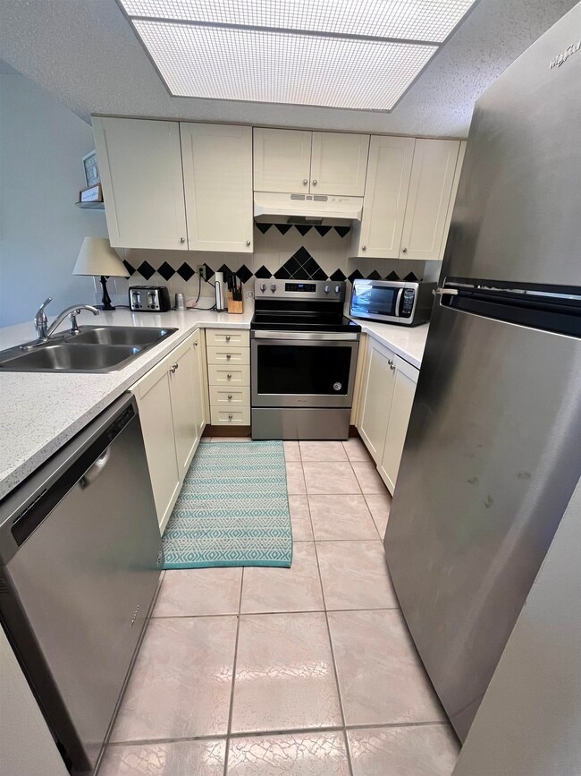 Building Photo - 4250-4A1a A1A S