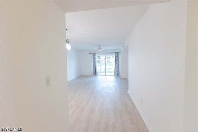 Foto del edificio - 2456 Millcreek Ln