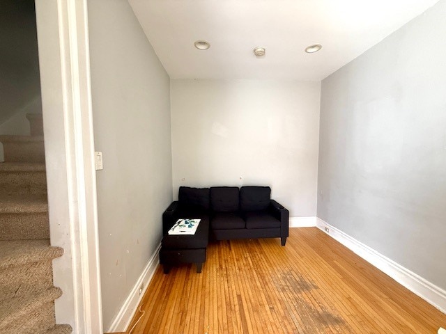 Building Photo - CUTE 1 Bedroom in Old South * 450 Sqft * Parking * AVAIL NOW