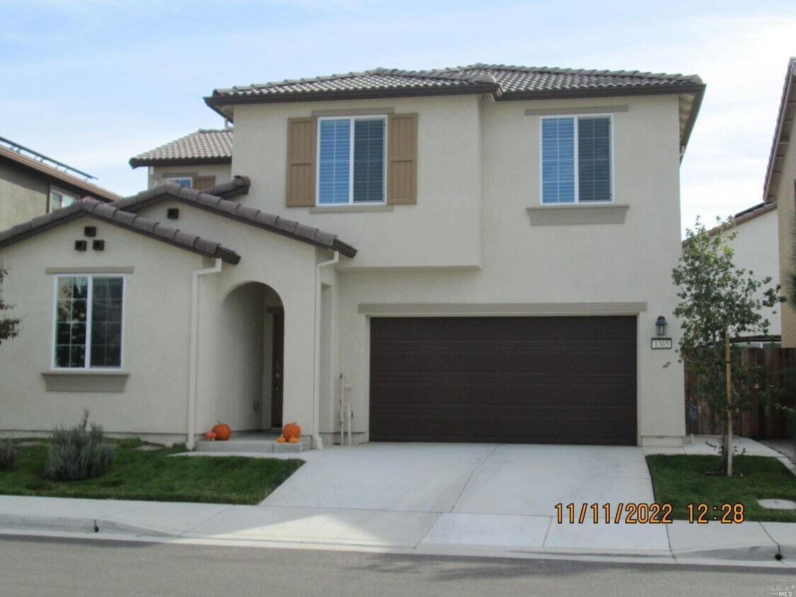 Primary Photo - 1365 Rex Floyd Ln