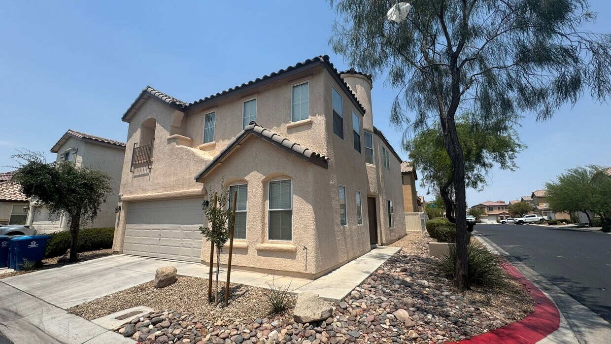 Primary Photo - Welcome Home 3 or 4 BDRM SW Las Vegas