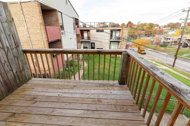 Building Photo - 3599 Schwartze Ave